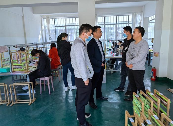 穩崗就業促發展，就近服務暖人心